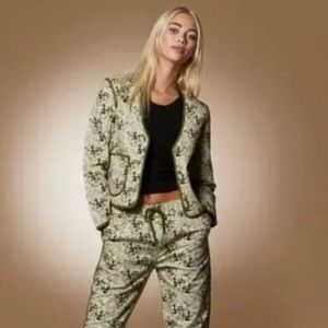 Disney’s Bambi quilted jacket 🌿🌿🌿